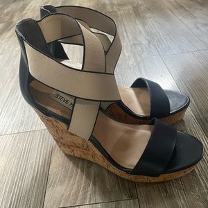 Steve Madden navy blue wedge Size 8